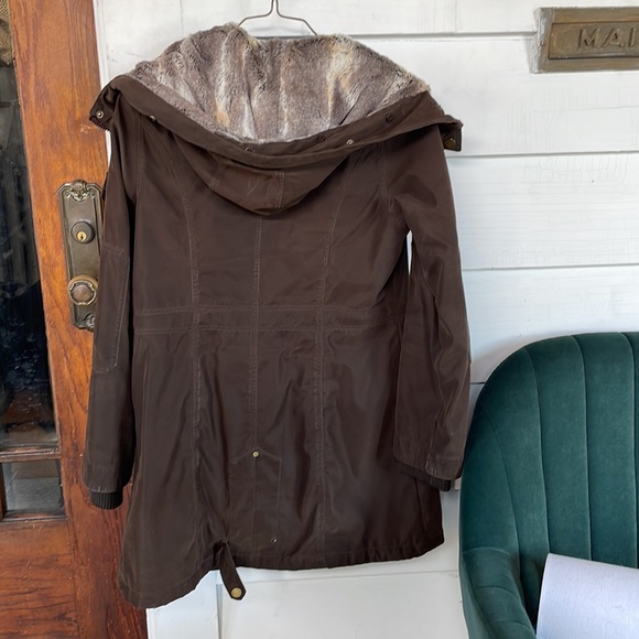 Madison Expedition Coat - Picture 2 of 3